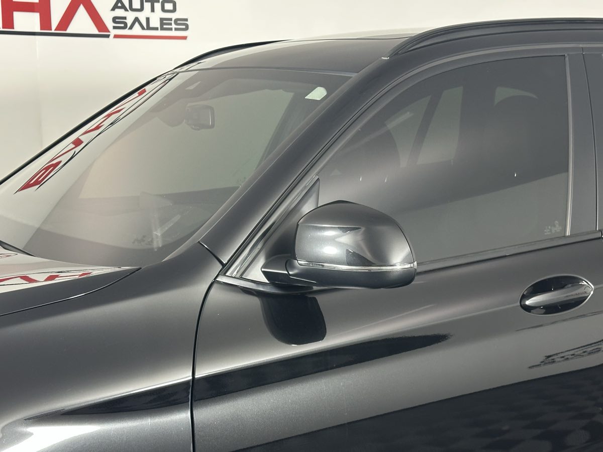 Vehicle image 15 of 49