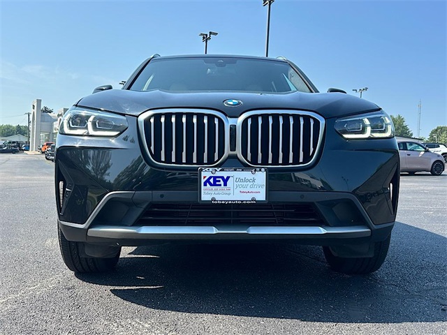 Vehicle image 1 of 27