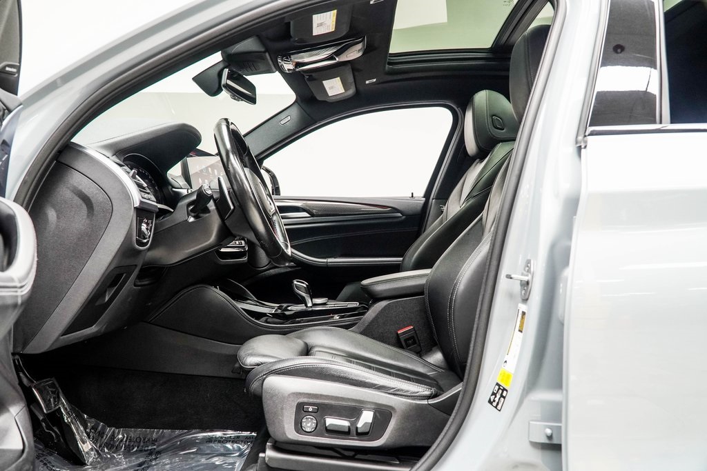 Vehicle image 36 of 41