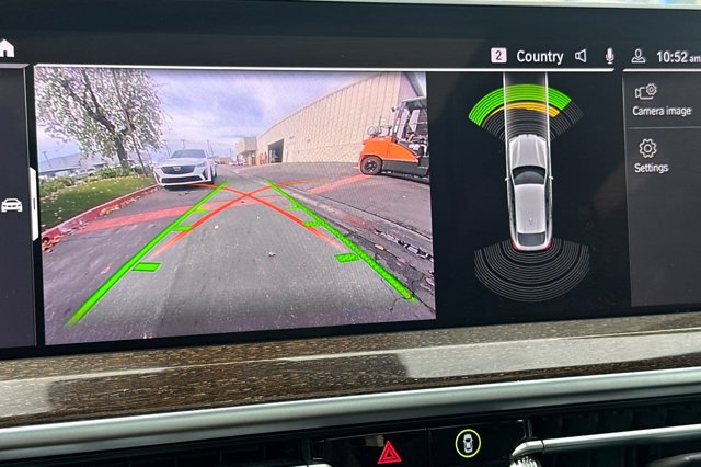 Vehicle image 19 of 27