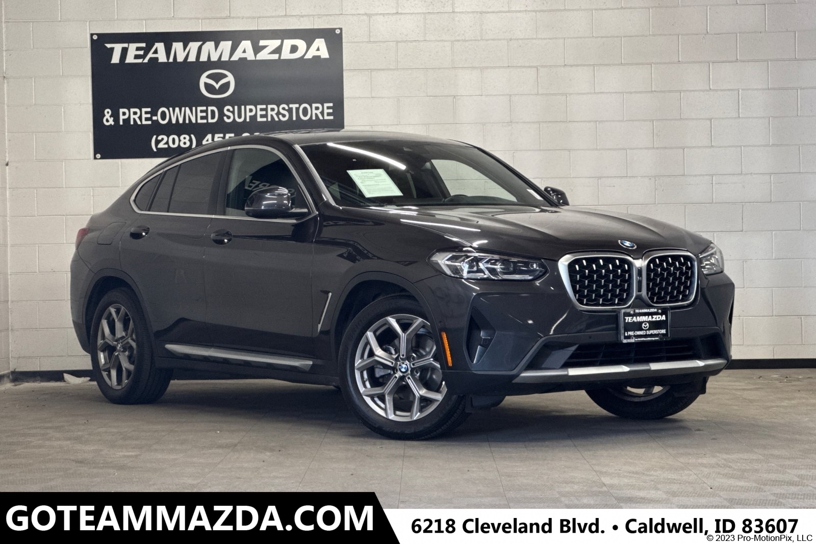 Vehicle image 2 of 37
