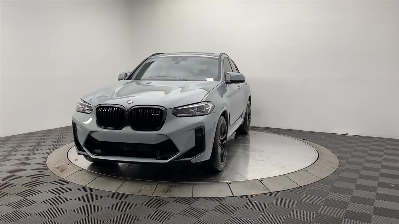 Vehicle image 9 of 30