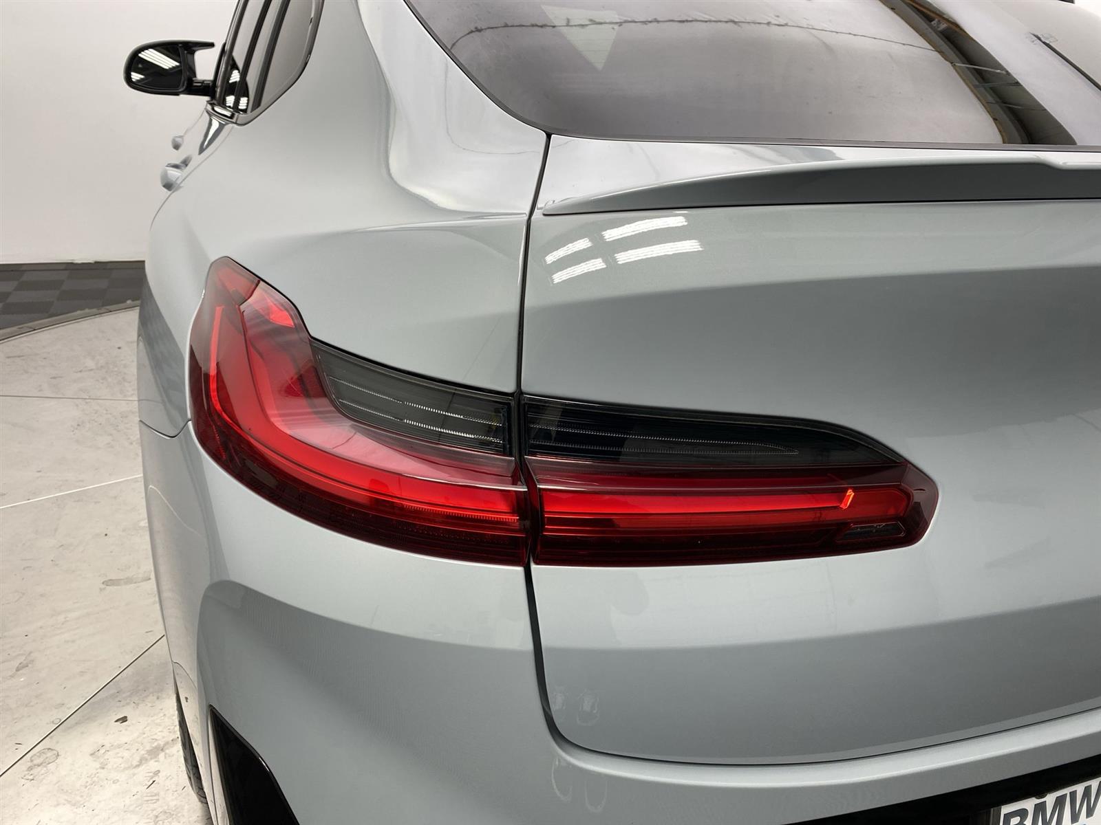 Vehicle image 19 of 30