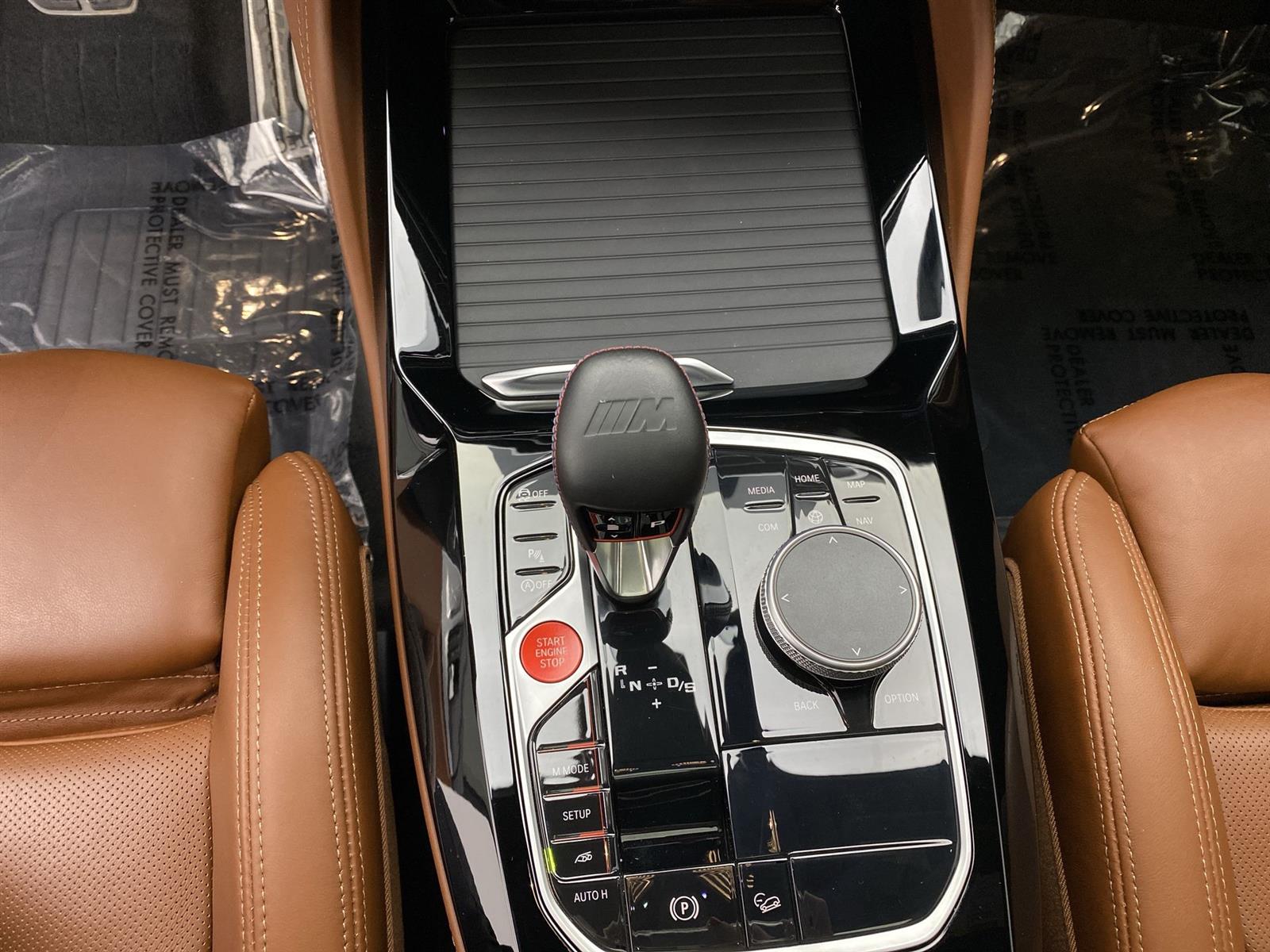 Vehicle image 23 of 30