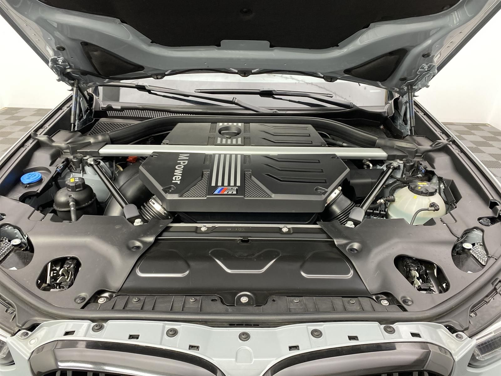 Vehicle image 20 of 30