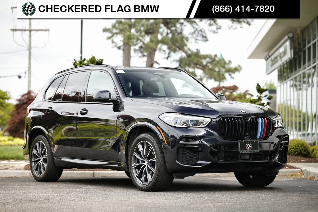 Vehicle image 2 of 43