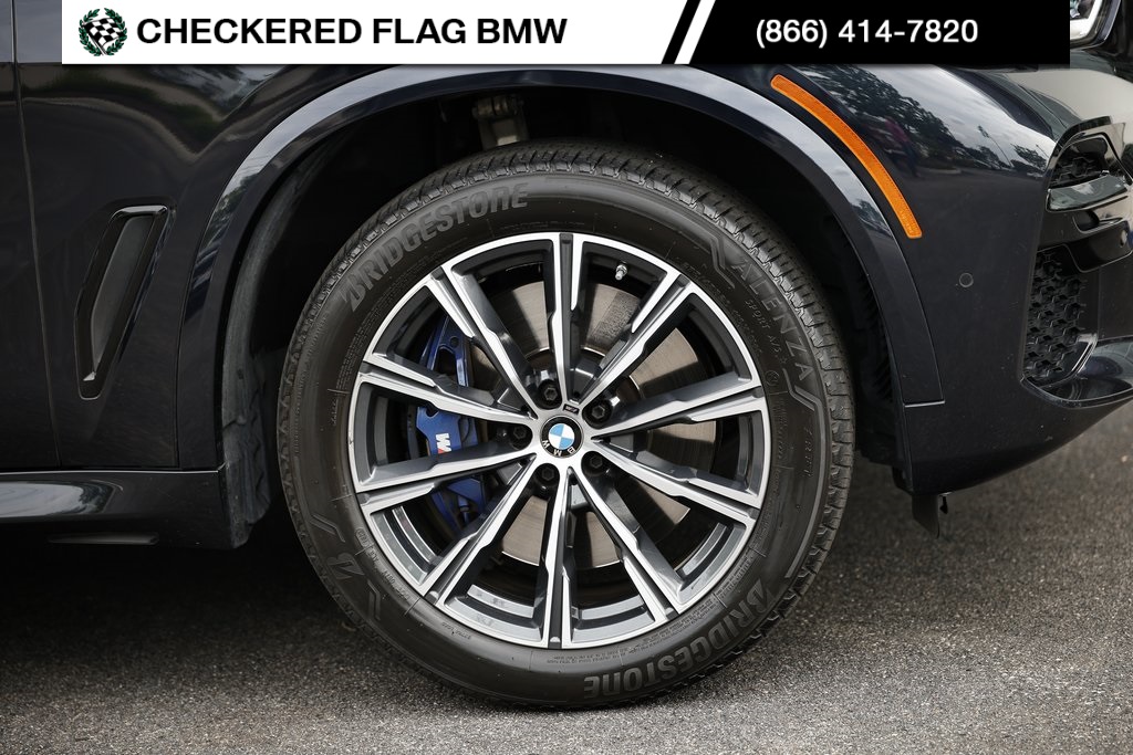 Vehicle image 9 of 43
