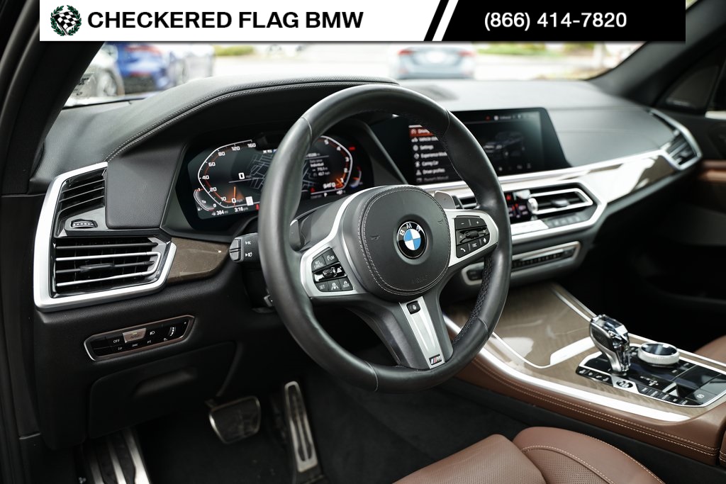 Vehicle image 21 of 43