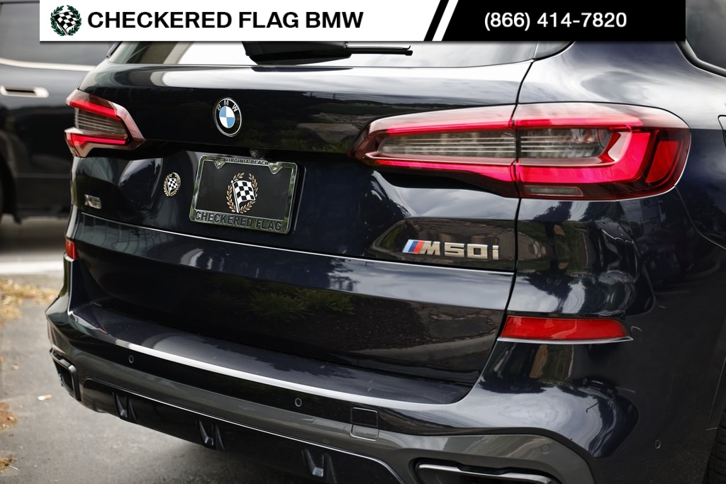 Vehicle image 12 of 43