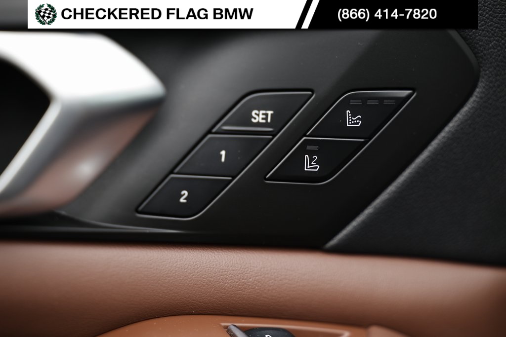 Vehicle image 18 of 43