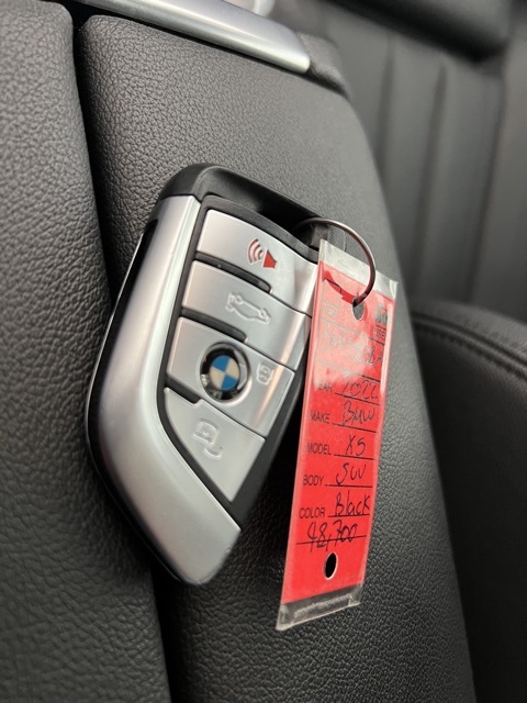 Vehicle image 13 of 14
