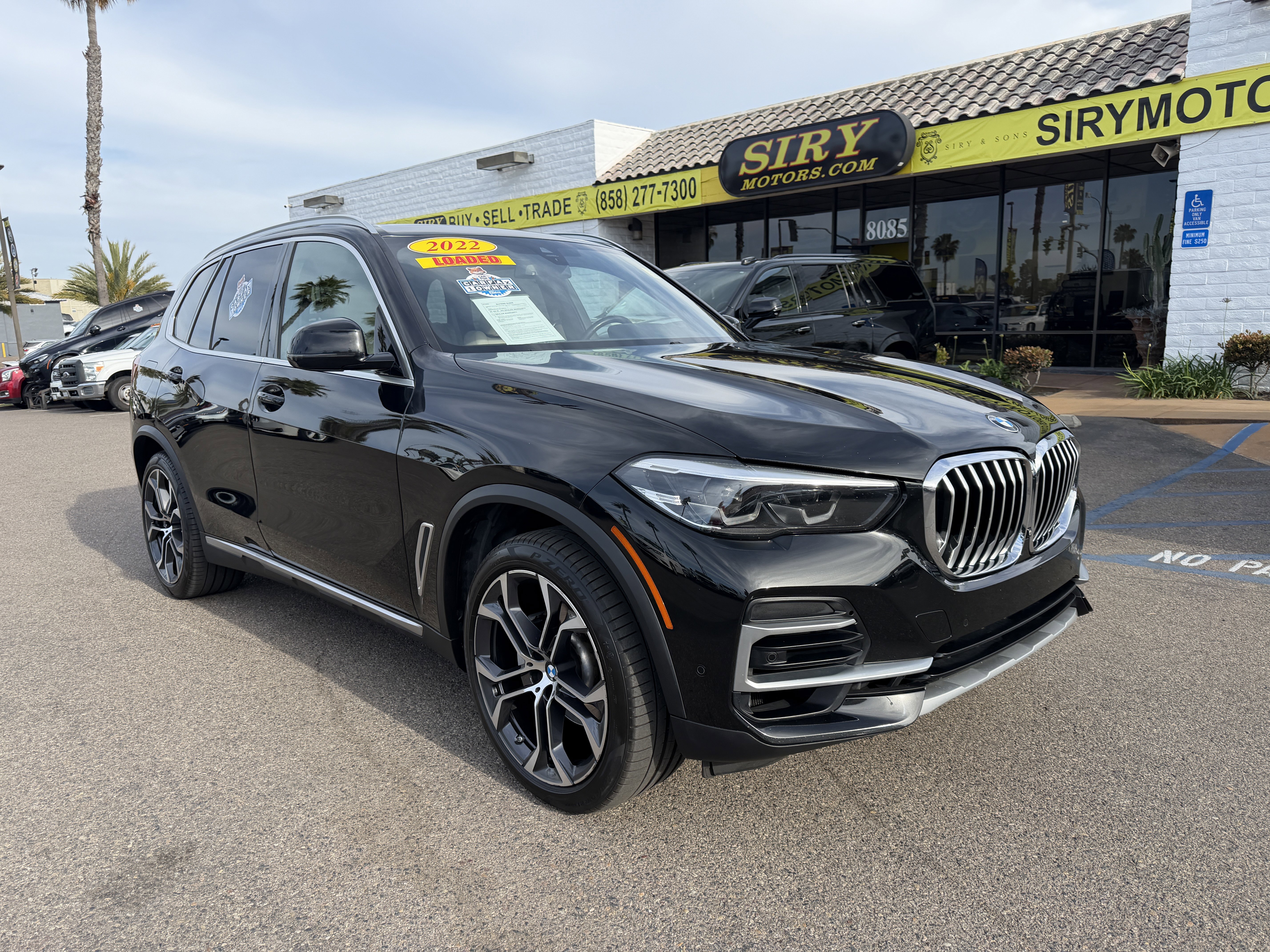 2022 BMW X5 xDrive40i Image 2 of 28