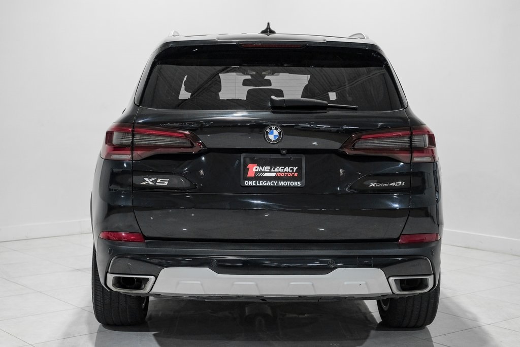 Vehicle image 6 of 59
