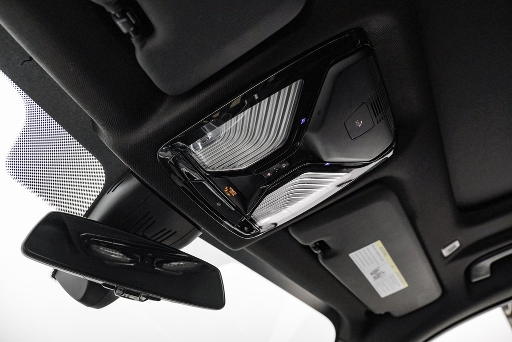 Vehicle image 28 of 59