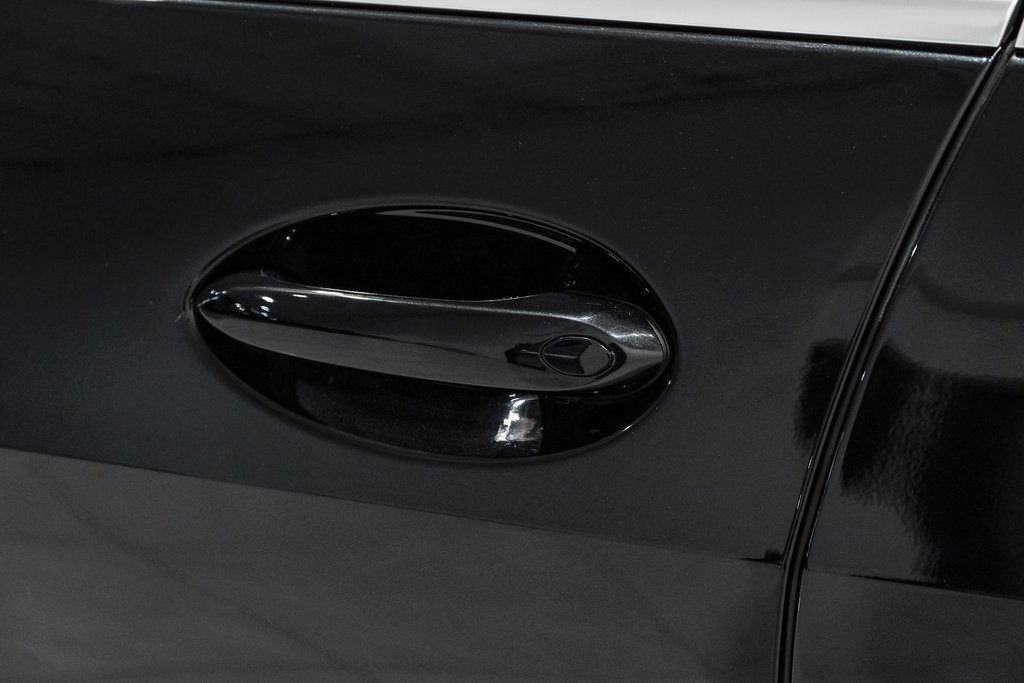 Vehicle image 36 of 59