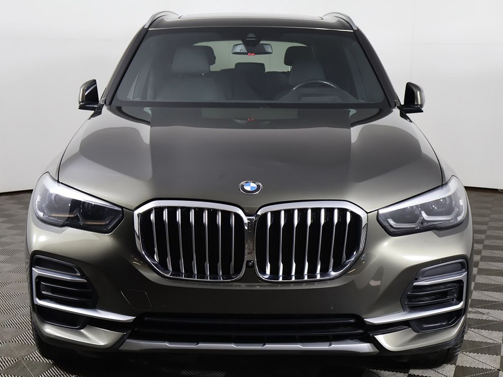 2022 BMW X5 xDrive40i Image 2 of 68