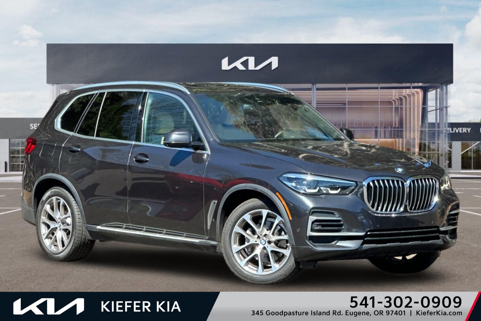 2022 BMW X5 xDrive40i Image 2 of 36