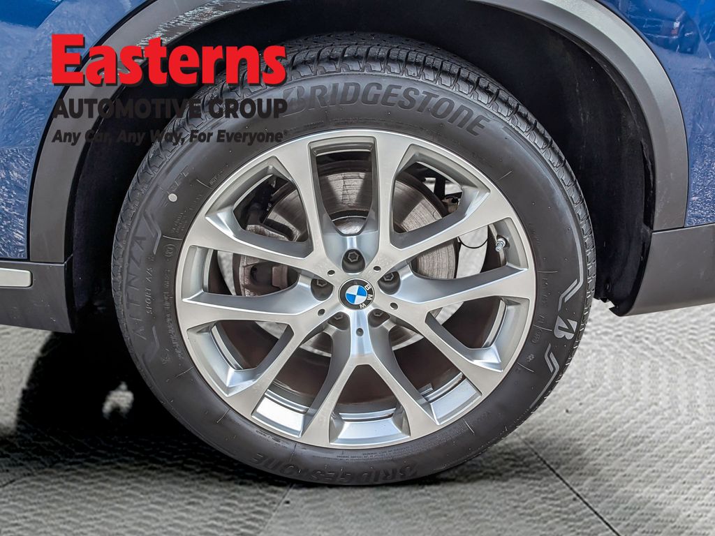 2022 BMW X5 xDrive40i Image 9 of 33