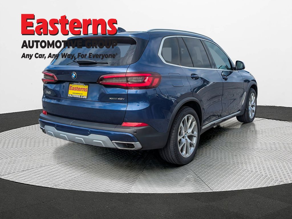 2022 BMW X5 xDrive40i Image 5 of 33