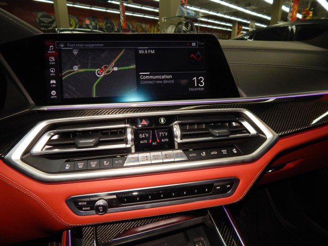 Vehicle image 22 of 38