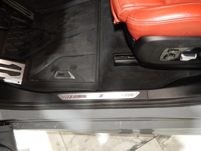 Vehicle image 15 of 38