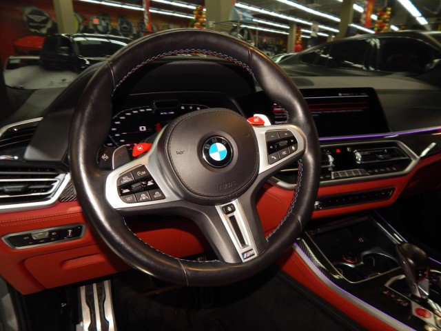 Vehicle image 17 of 38
