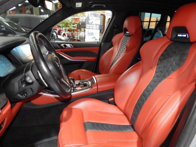Vehicle image 18 of 38