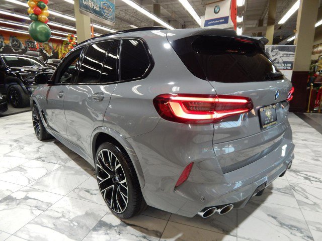 Vehicle image 7 of 38