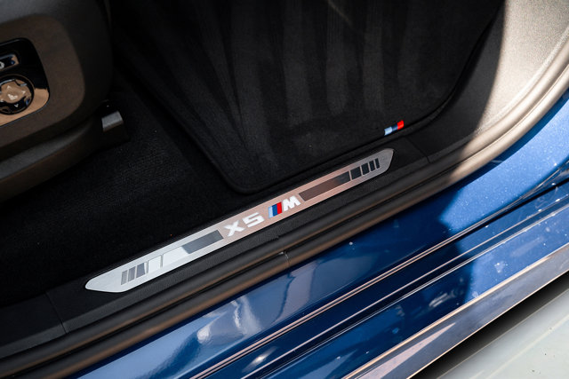 Vehicle image 36 of 56