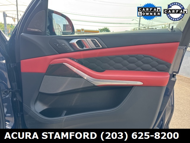Vehicle image 11 of 62
