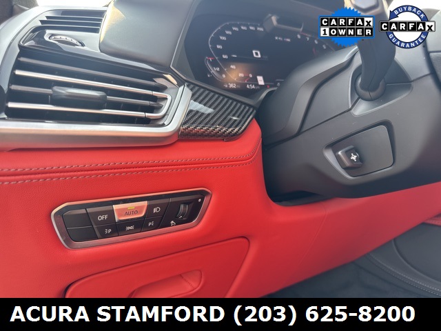 Vehicle image 37 of 62