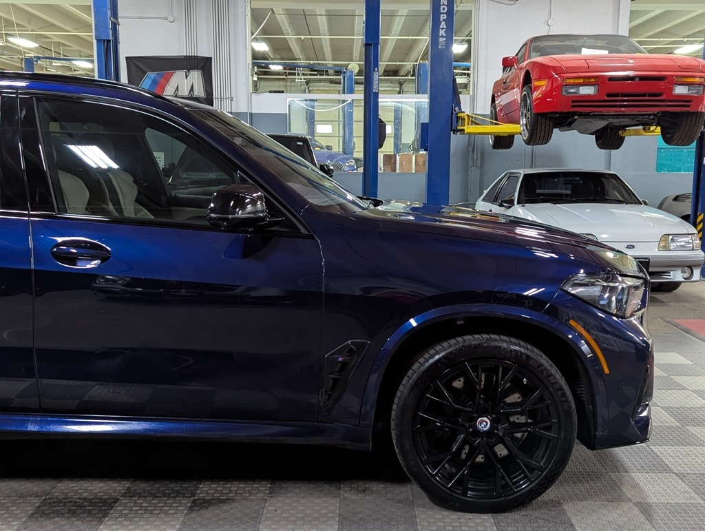 Vehicle image 5 of 53