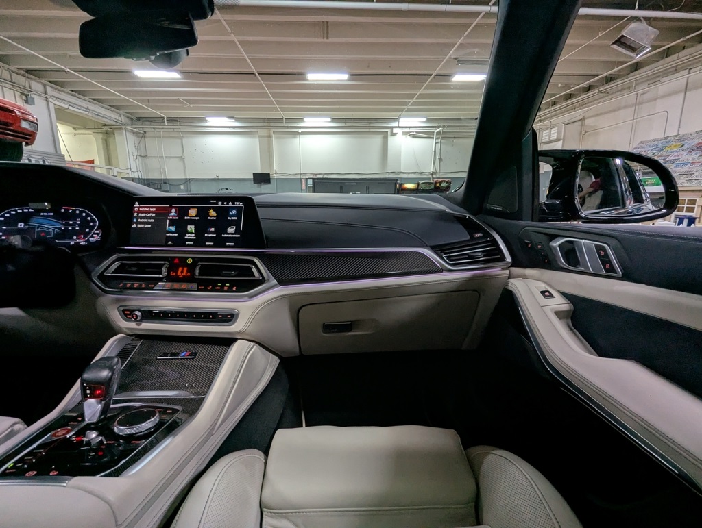 Vehicle image 51 of 53