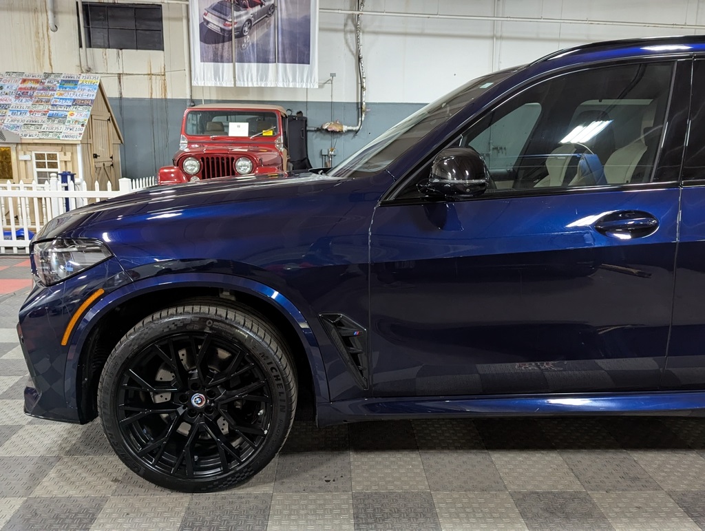 Vehicle image 12 of 53