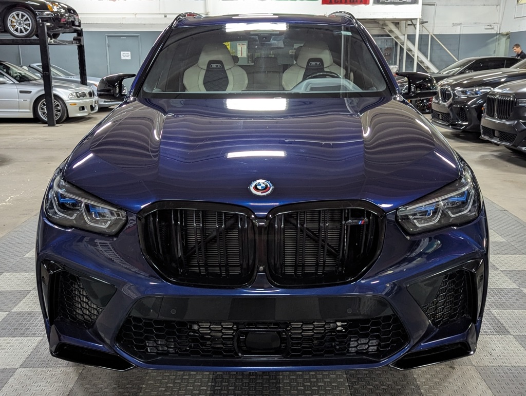 Vehicle image 2 of 53