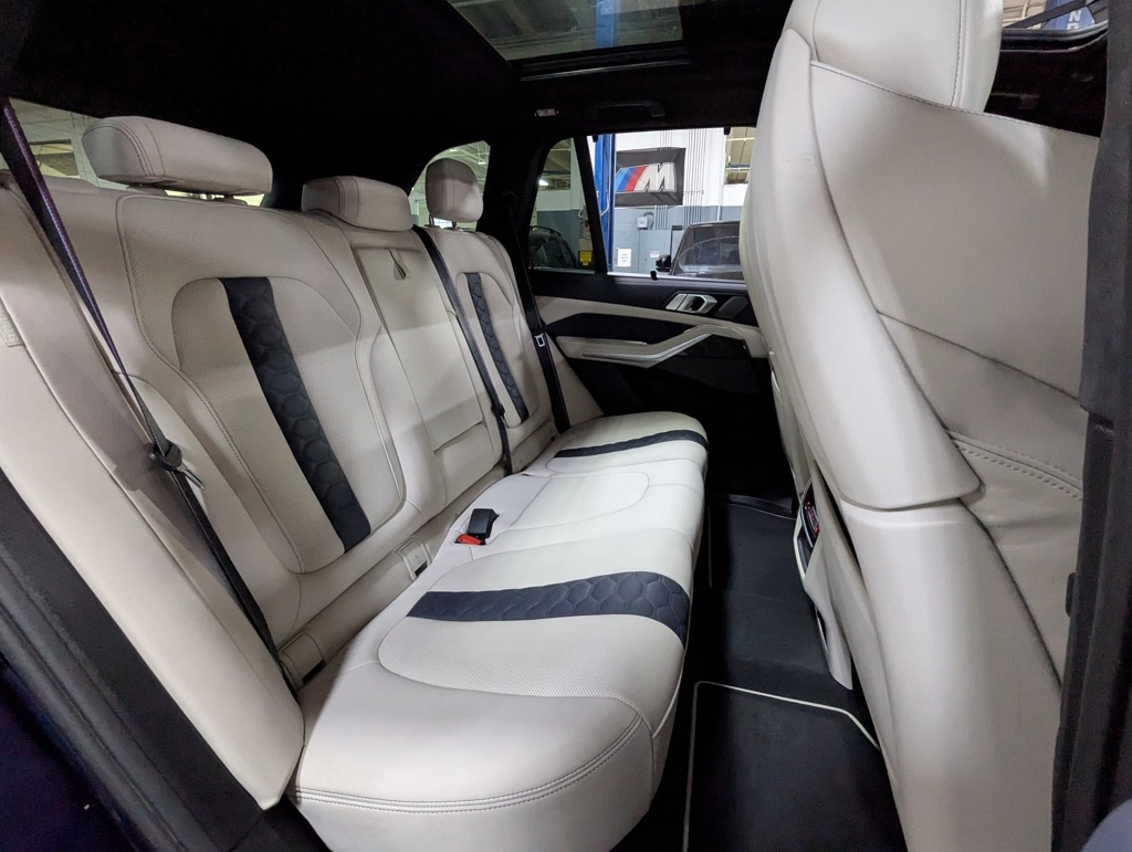 Vehicle image 24 of 53