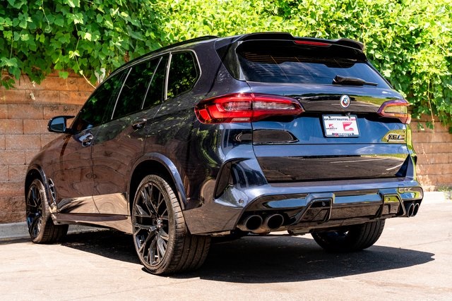 Vehicle image 6 of 33