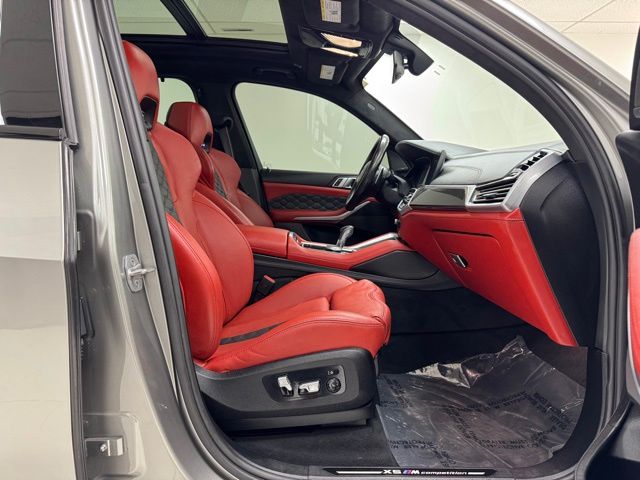 Vehicle image 46 of 57