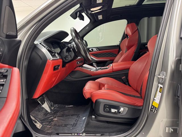 Vehicle image 11 of 57