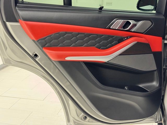 Vehicle image 51 of 57