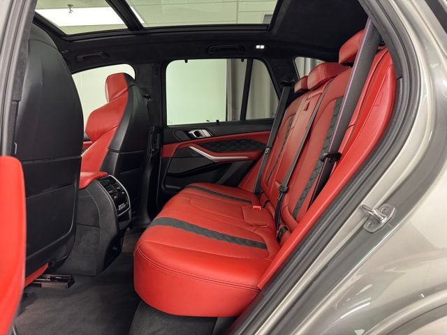 Vehicle image 52 of 57