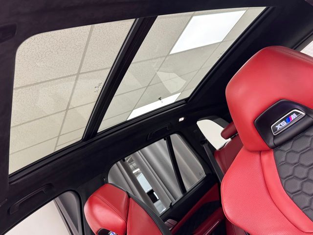 Vehicle image 15 of 57