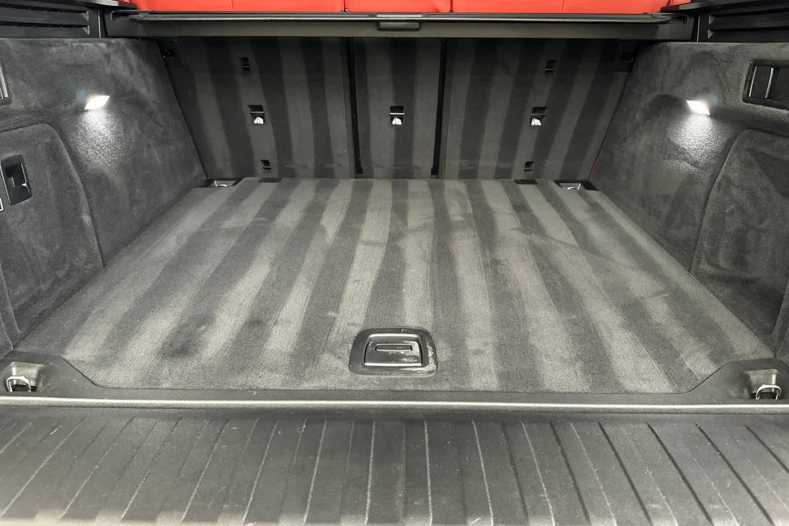 Vehicle image 10 of 30