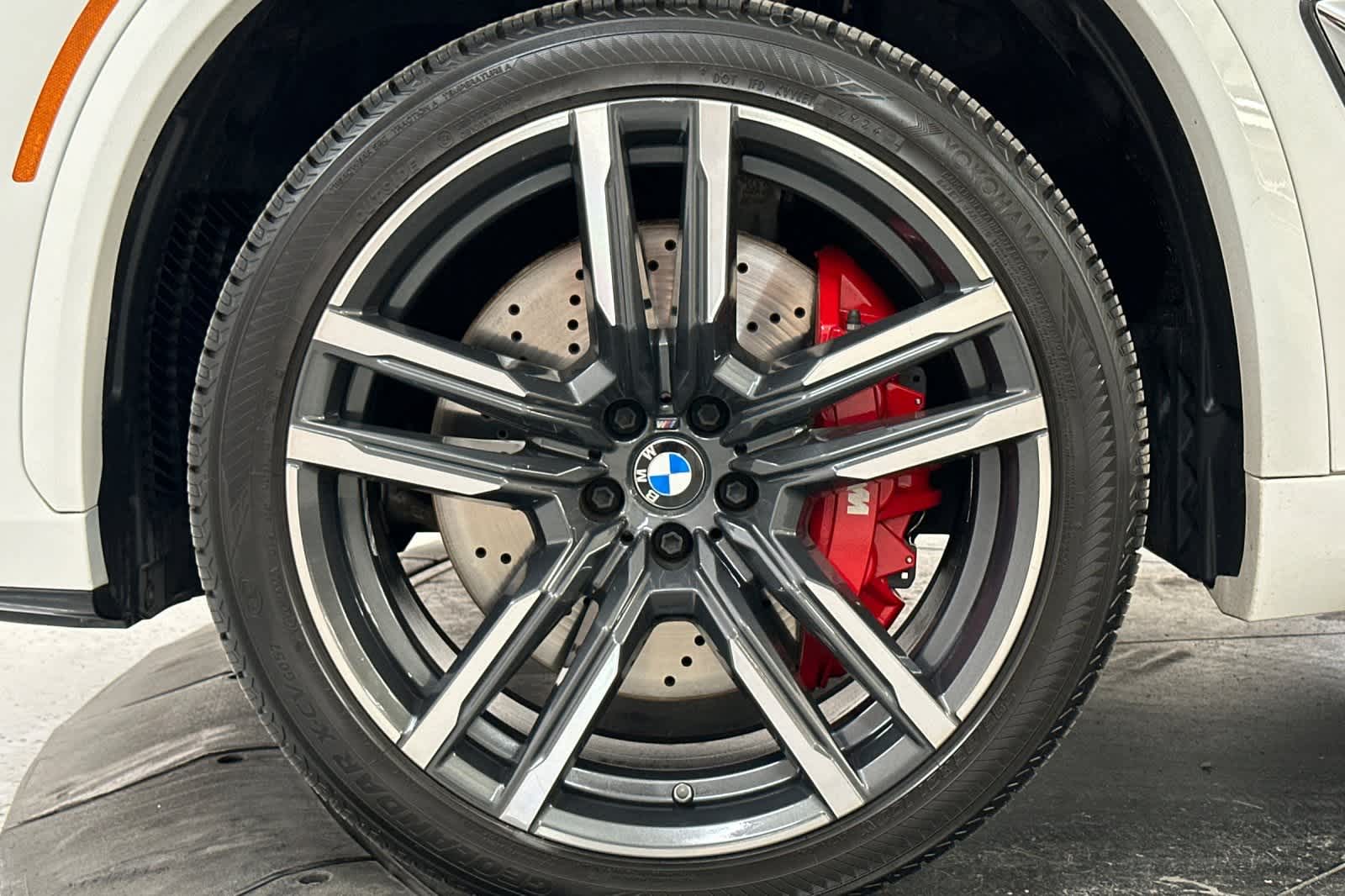 Vehicle image 9 of 30