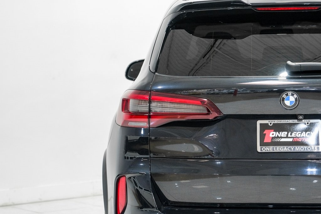 Vehicle image 6 of 55