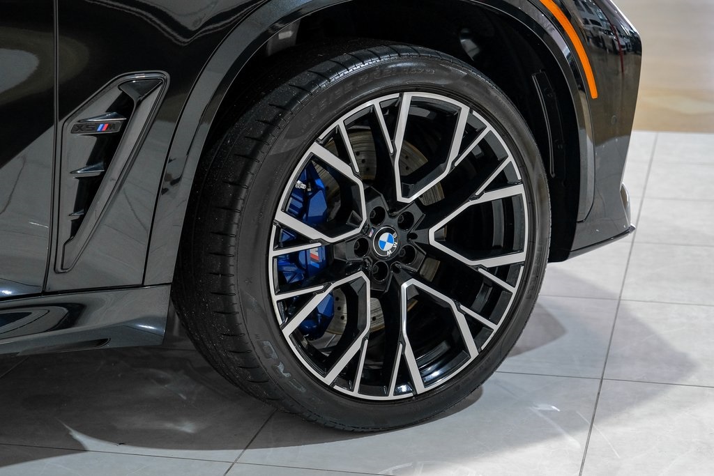 Vehicle image 51 of 55