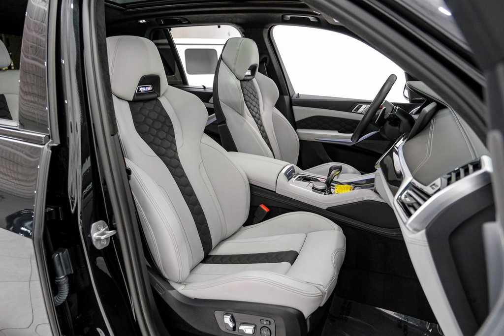Vehicle image 29 of 55