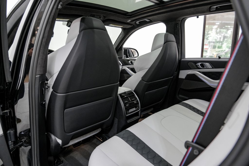 Vehicle image 34 of 55