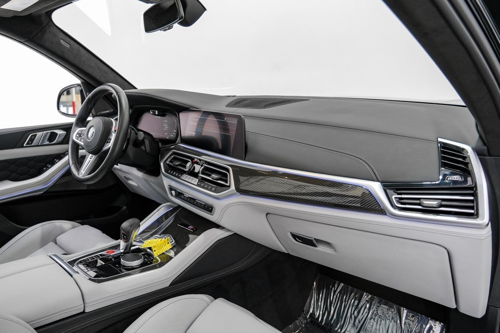 Vehicle image 12 of 55