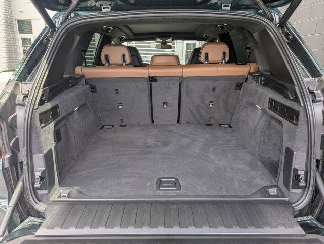 Vehicle image 24 of 29